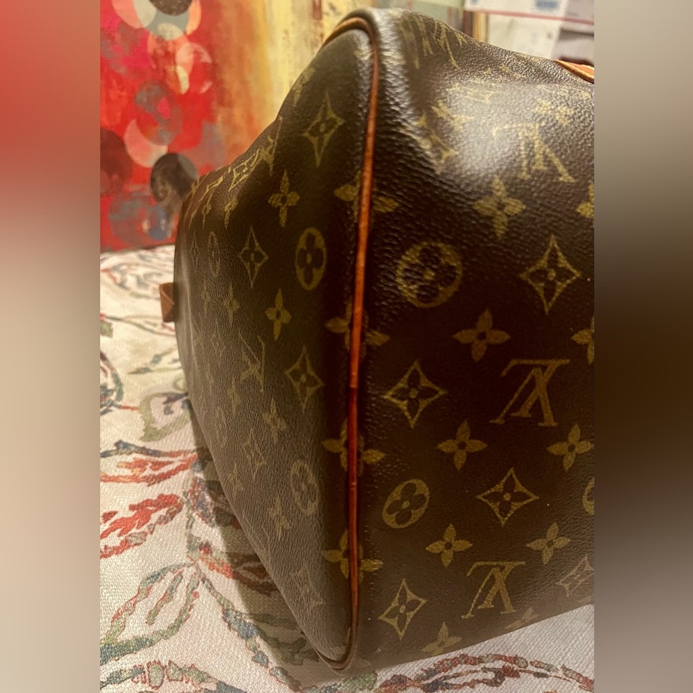 Louis Vuitton Keepal 50 Classic Monogram Duffel Bag - Picture 11 of 16